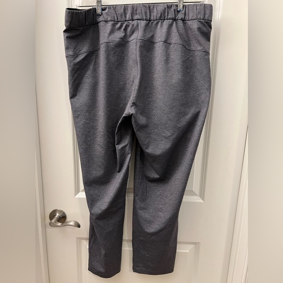 Lululemon On The Fly Pant Size 14 - Picture 4 of 7
